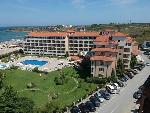 Imagen general del Hotel Parva linia adres Regina mare Tsarevo. Foto 12