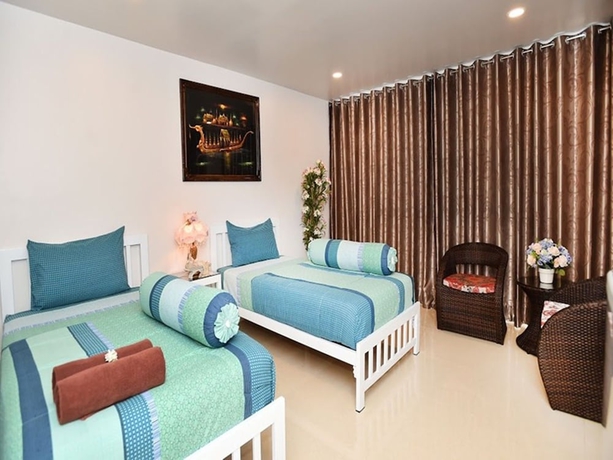 Imagen de la habitación del Hotel Parvena. Foto 7