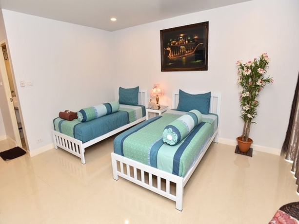 Imagen de la habitación del Hotel Parvena. Foto 8