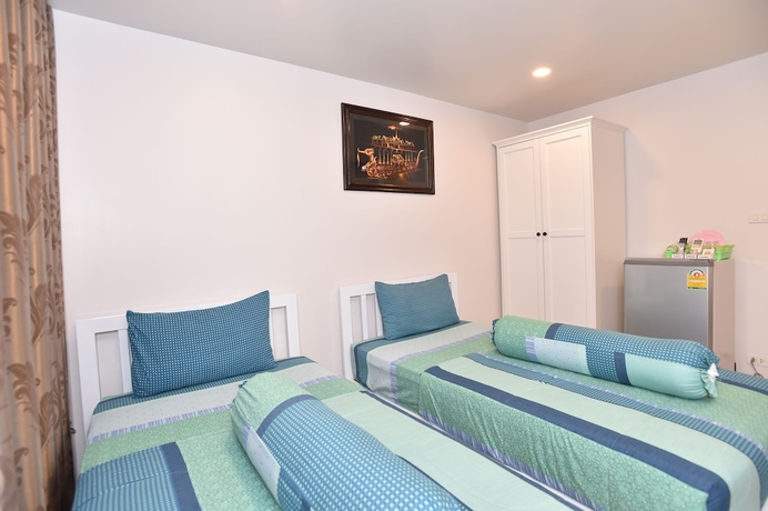 Imagen de la habitación del Hotel Parvena. Foto 9