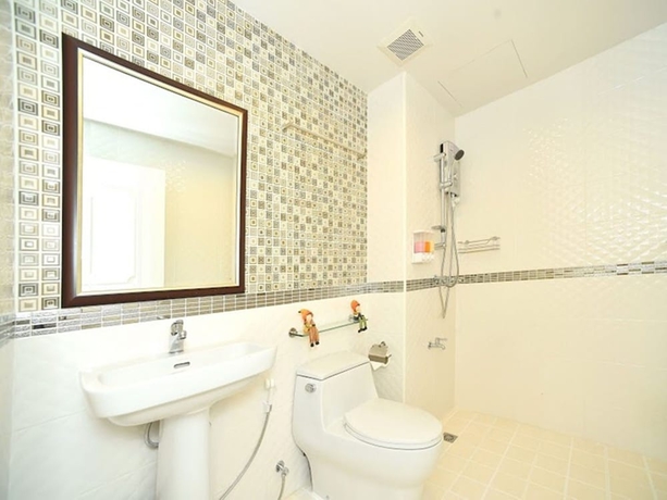 Imagen de la habitación del Hotel Parvena. Foto 11