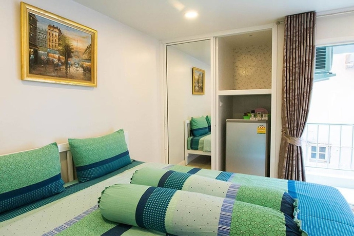 Imagen de la habitación del Hotel Parvena. Foto 14