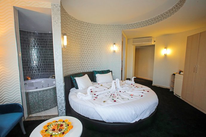 Imagen de la habitación del Hotel Pasa Park Karatay. Foto 14