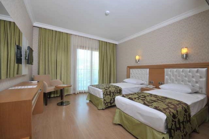 Imagen general del Hotel Pasabey. Foto 16