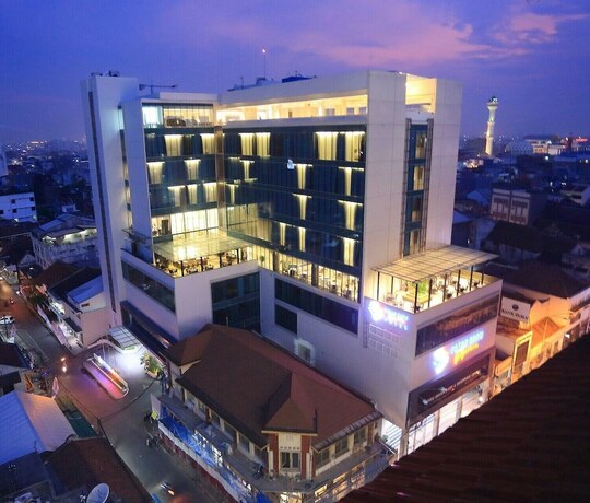 Imagen general del Hotel Pasar Baru Square. Foto 5