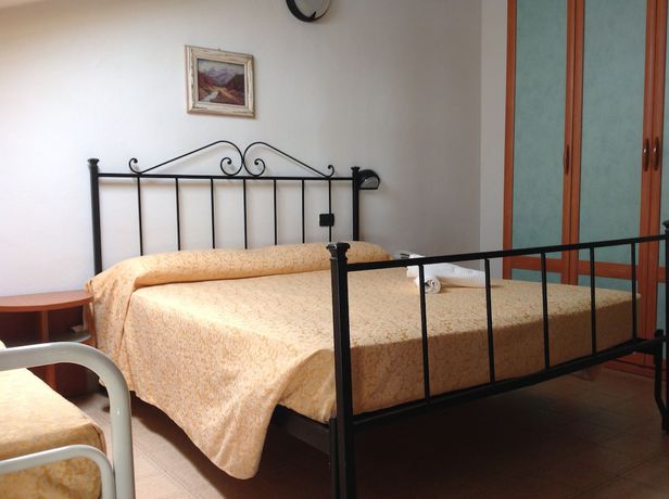 Imagen de la habitación del Hotel Pascoli. Foto 3