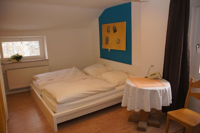 Imagen de la habitación del Hotel Paseo. Foto 7