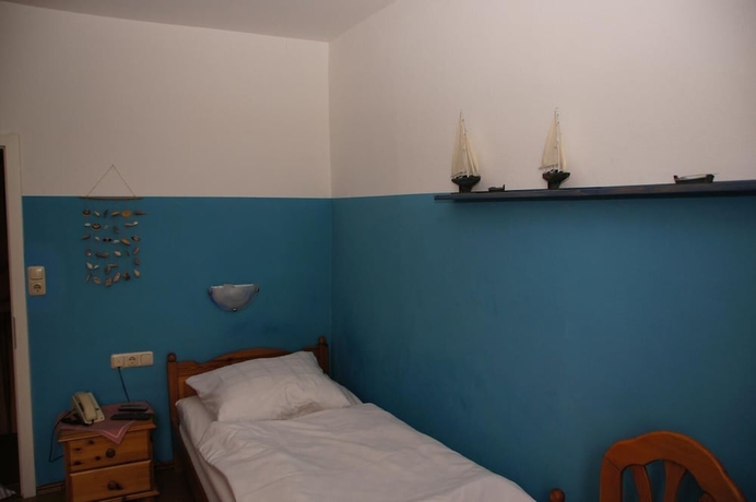 Imagen de la habitación del Hotel Paseo. Foto 15
