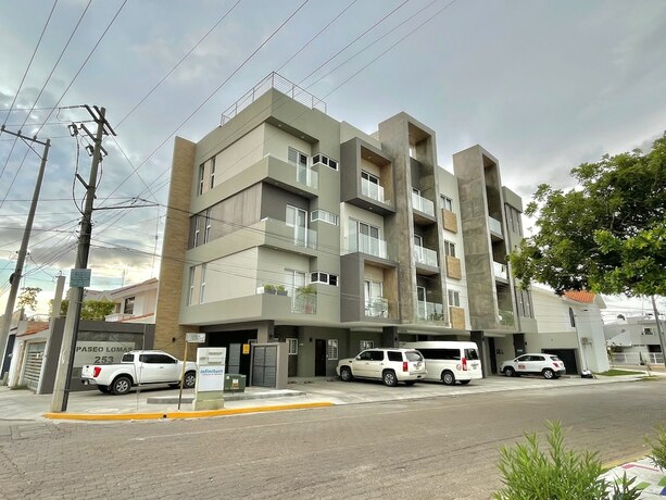 Imagen general del Hotel Paseo Lomas. Foto 9