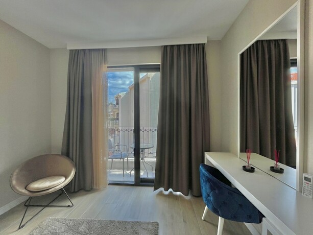 Imagen de la habitación del Hotel Pasha Budva. Foto 15