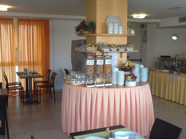 Imagen del bar/restaurante del Hotel Pasha, Lignano Sabbiadoro. Foto 4