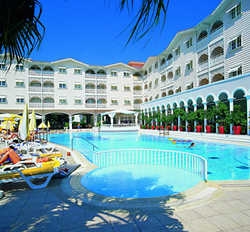 Imagen de la piscina del Hotel Pasha's Princess. Foto 7
