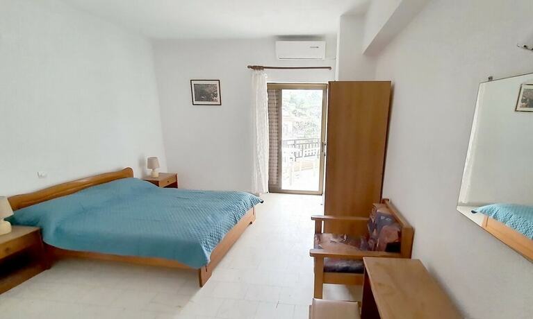 Imagen general del Hotel Pashos. Foto 1