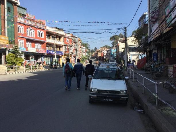 Imagen de los exteriores del Hotel Pashupati Darshan. Foto 12