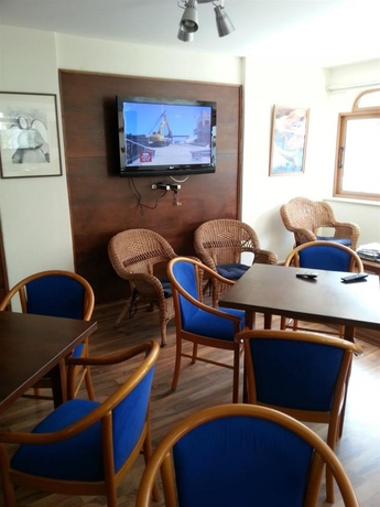 Imagen de los interiores del Hotel Pasiana. Foto 8