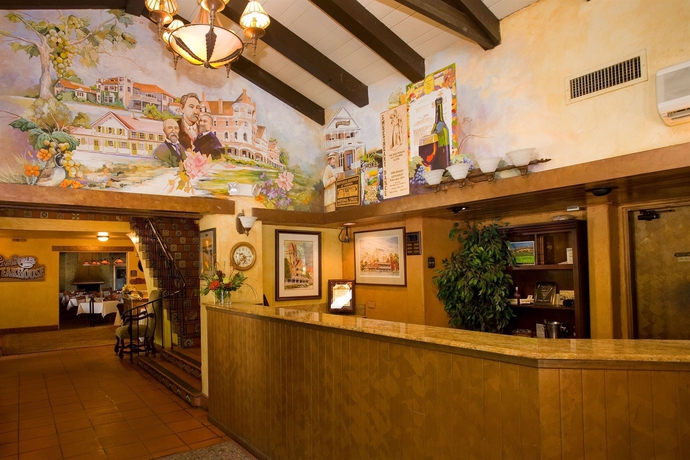 Imagen de los interiores del Hotel Paso Robles Inn. Foto 14