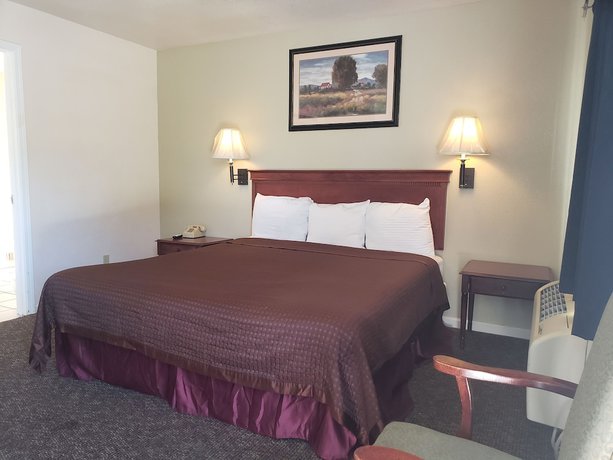 Imagen de la habitación del Hotel Paso Robles Wine Country. Foto 4