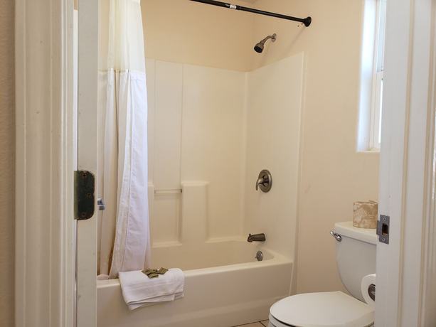 Imagen de la habitación del Hotel Paso Robles Wine Country. Foto 14
