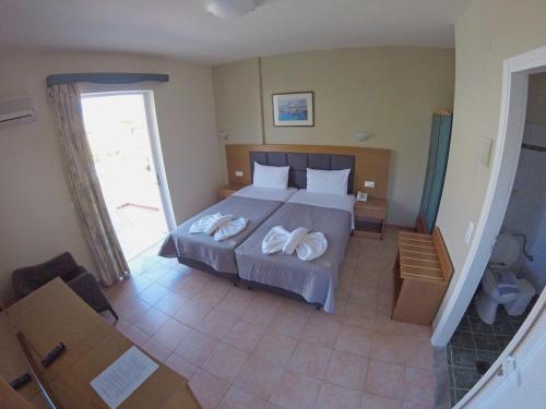 Imagen de la habitación del Hotel Paspalis. Foto 7