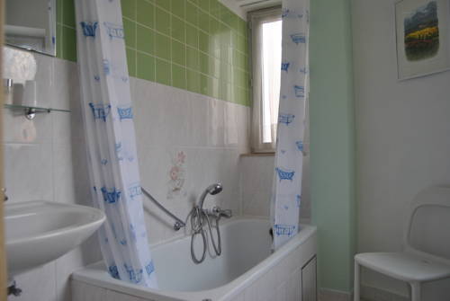 Imagen de la habitación del Hotel Passerelle Liège. Foto 6