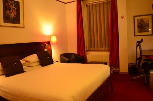 Imagen de la habitación del Hotel Passerelle Liège. Foto 9