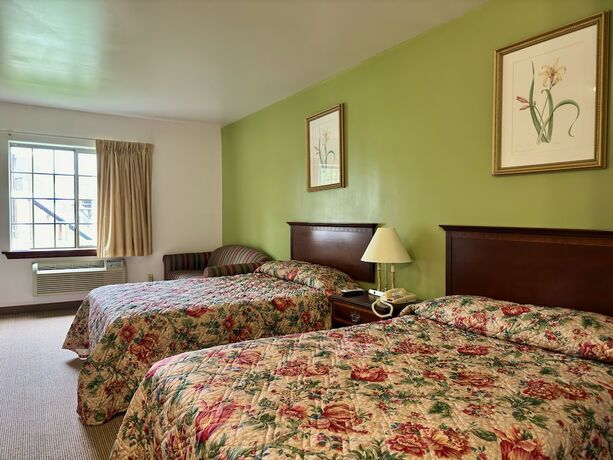 Imagen general del Hotel Passport Inn, Paradise . Foto 3