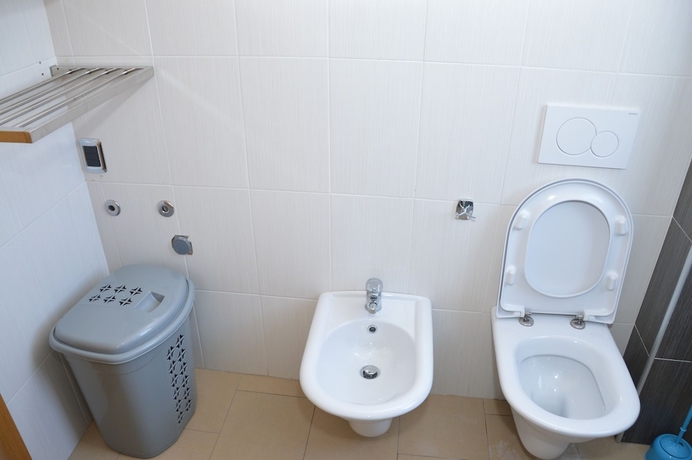 Imagen de la habitación del Hotel Pastarella Radhime. Foto 19