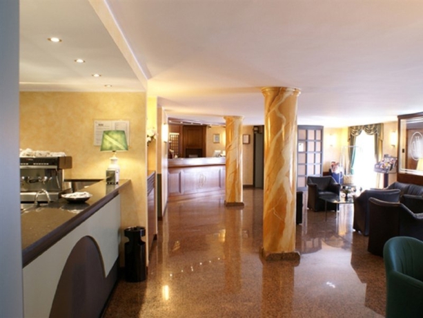 Imagen general del Hotel Pasteur. Foto 4