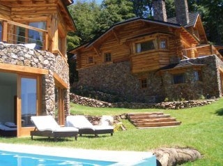 Imagen de la piscina del Hotel Patagonia Vista Lodge and Spa. Foto 9