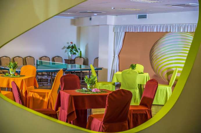 Imagen de los interiores del Hotel Patak Park. Foto 15