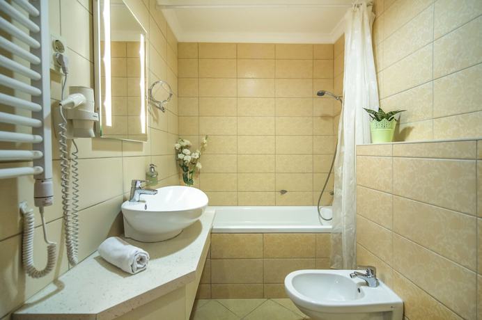 Imagen de la habitación del Hotel Patak Park. Foto 9