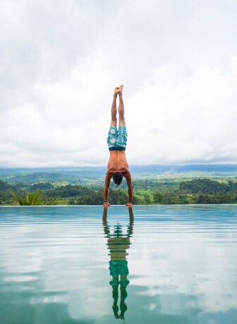 Imagen de la piscina del Hotel Patal Kikian Villas. Foto 36