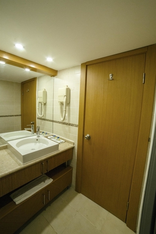 Imagen de la habitación del Hotel Patalya Lakeside Resort Ankara. Foto 6