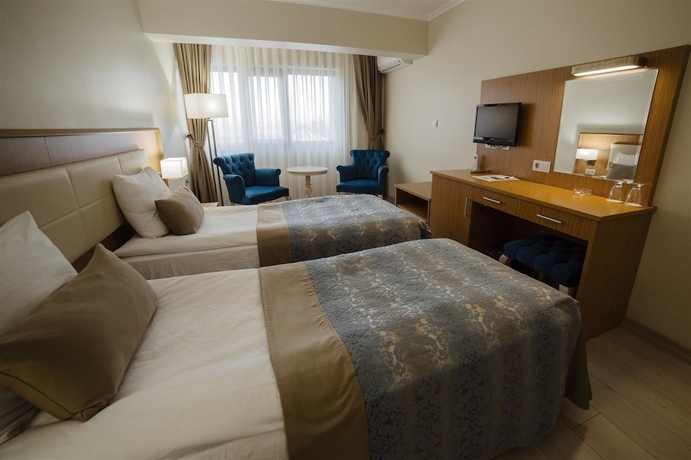 Imagen de la habitación del Hotel Patalya Lakeside Resort Ankara. Foto 9