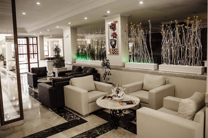 Imagen del bar/restaurante del Hotel Patalya Lakeside Resort Ankara. Foto 4