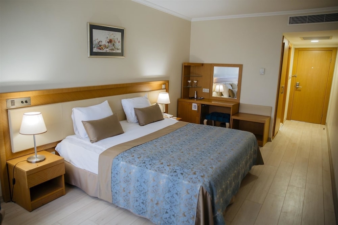 Imagen de la habitación del Hotel Patalya Lakeside Resort Ankara. Foto 12
