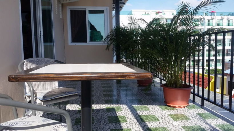 Imagen de la habitación del Hotel Patamnak Beach Guesthouse. Foto 16