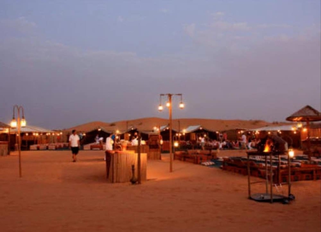 Imagen del bar/restaurante del Hotel Patel Desert Camp. Foto 10