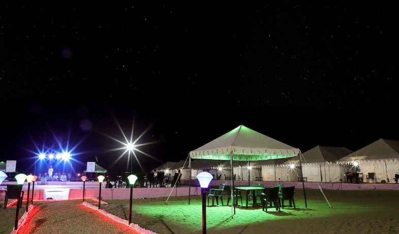 Imagen de los exteriores del Hotel Patel Desert Camp. Foto 15