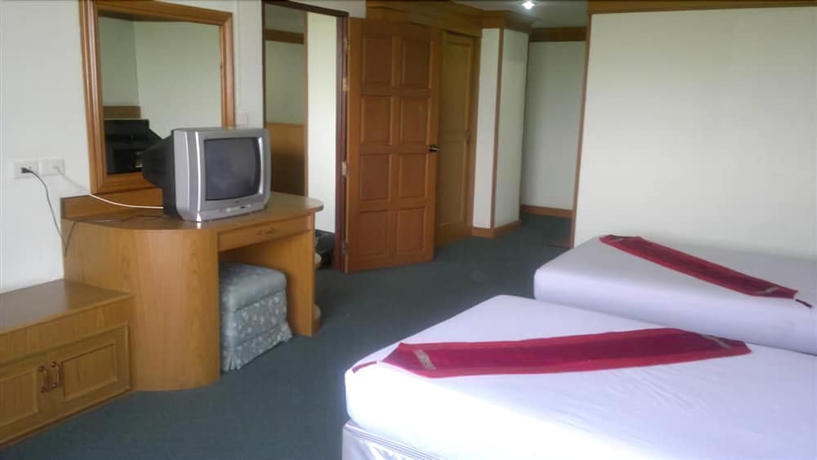 Imagen de la habitación del Hotel Pathumthani Place Hotel. Foto 2