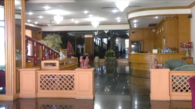 Imagen de los interiores del Hotel Pathumthani Place Hotel. Foto 15