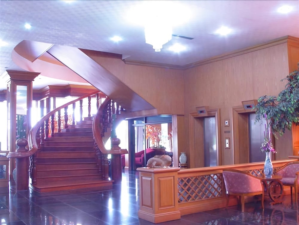 Imagen de los interiores del Hotel Pathumthani Place Hotel. Foto 16