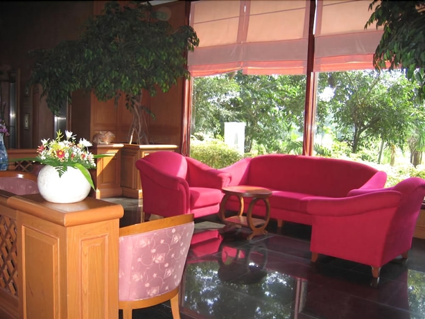 Imagen de los interiores del Hotel Pathumthani Place Hotel. Foto 19