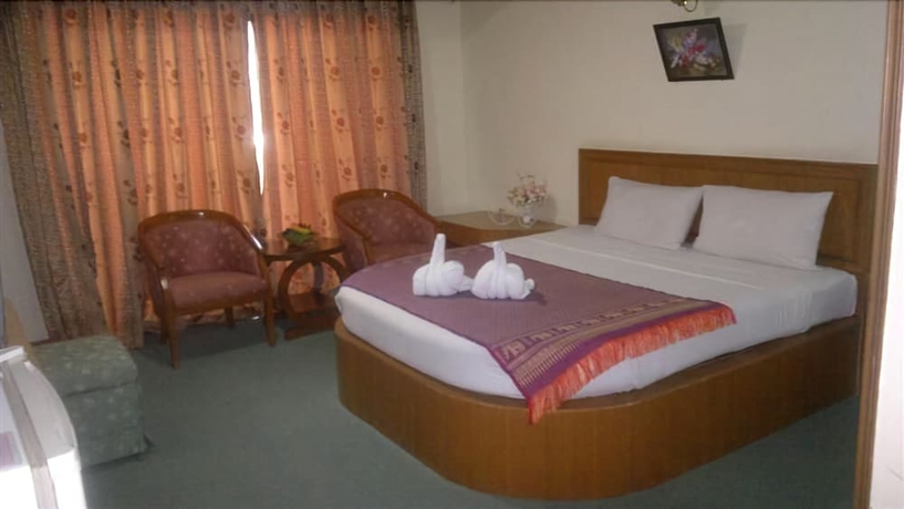 Imagen de la habitación del Hotel Pathumthani Place Hotel. Foto 9