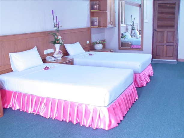 Imagen de la habitación del Hotel Pathumthani Place Hotel. Foto 12