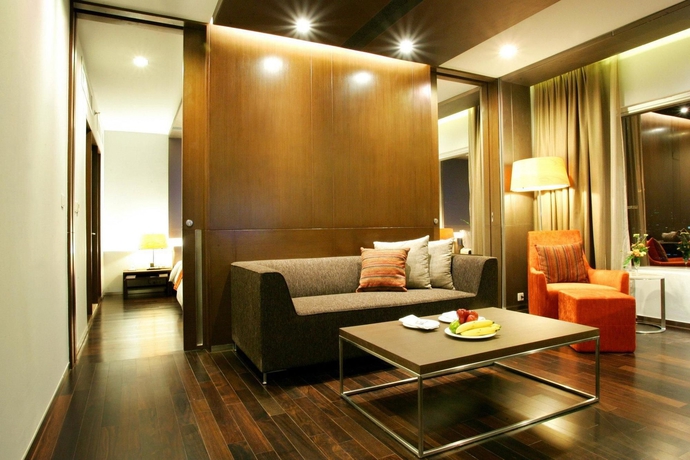 Imagen de la habitación del Hotel Pathumwan Princess. Foto 2