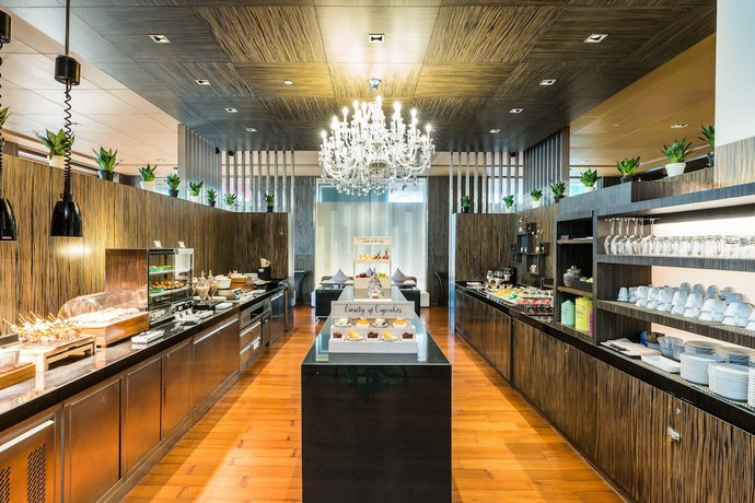 Imagen de los interiores del Hotel Pathumwan Princess. Foto 15