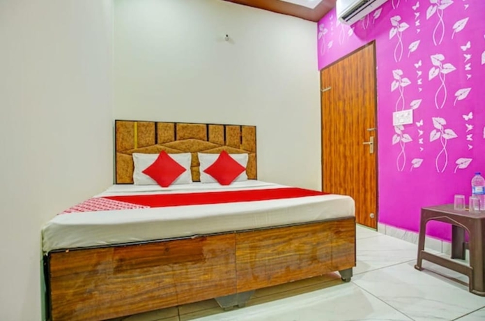 Imagen de la habitación del Hotel Patiala. Foto 7