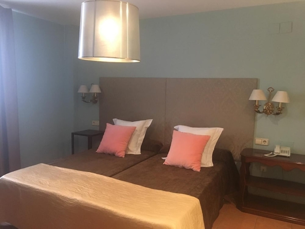 Imagen de la habitación del Hotel Patilla Ciudad De Requena. Foto 7