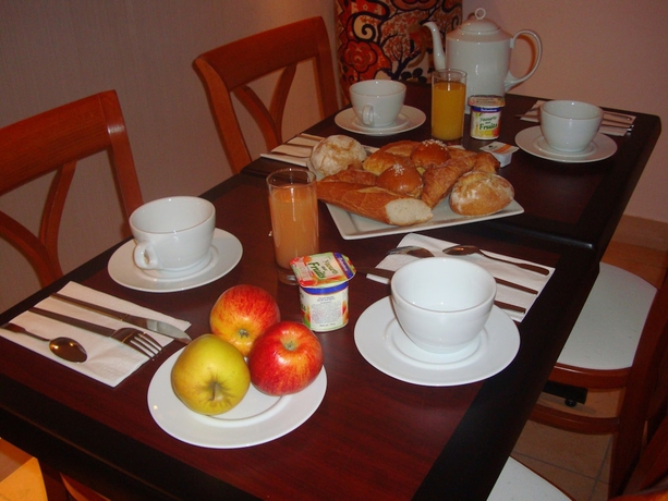 Imagen del bar/restaurante del Hotel Patio Brancion. Foto 2